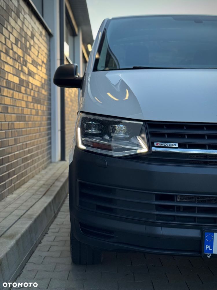 Volkswagen Transporter - 14