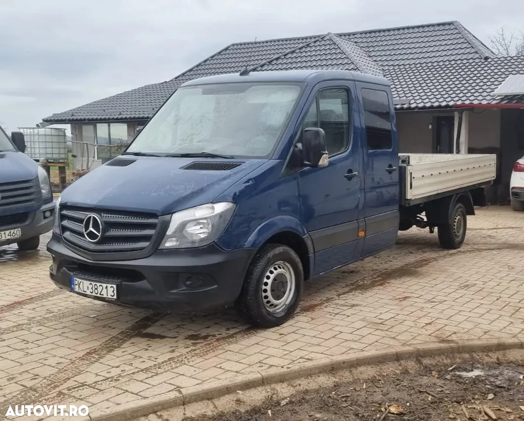 Mercedes-Benz Sprinter - 2