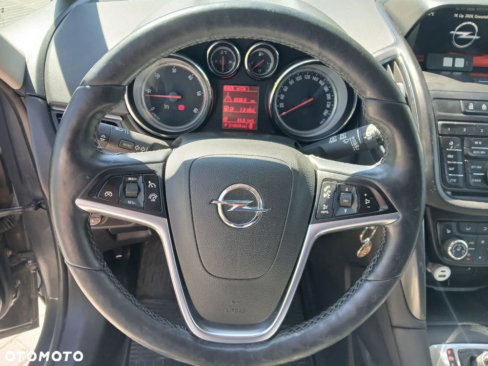 Opel Zafira - 8