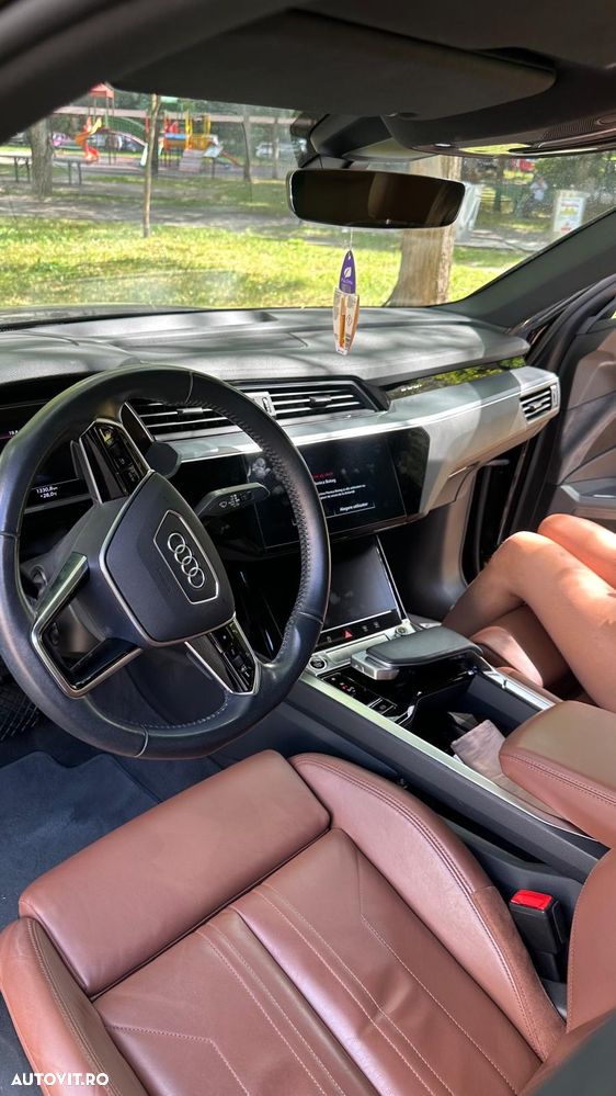 Audi e-tron - 4