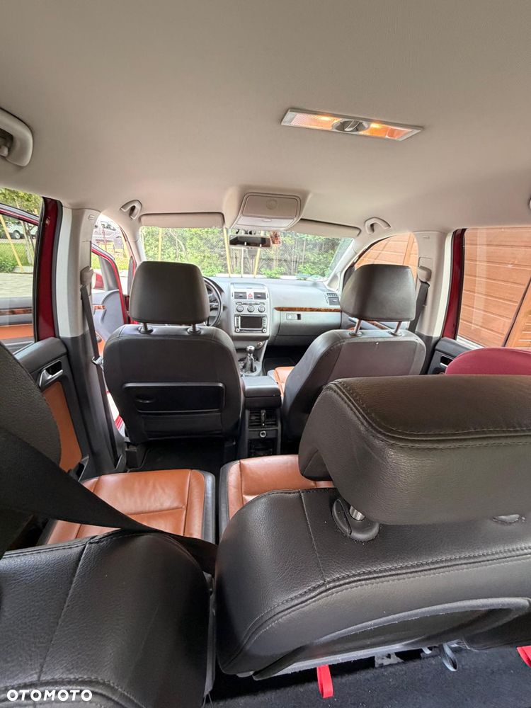 Volkswagen Touran 1.4 TSI Highline - 28