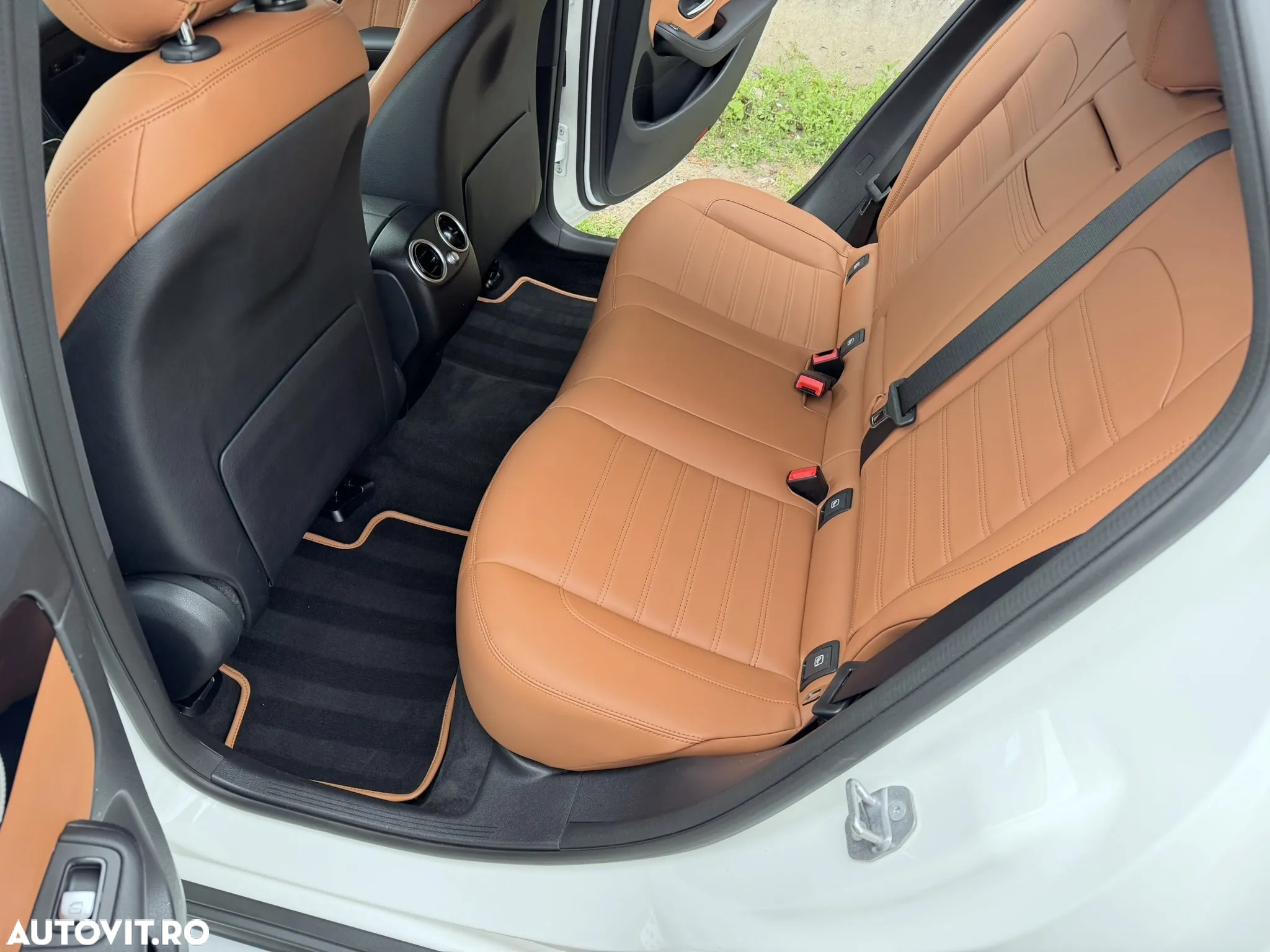 Mercedes-Benz GLC 220 d 4Matic 9G-TRONIC Exclusive - 26