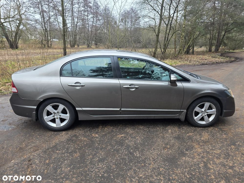 Honda Civic 1.8 Comfort - 12