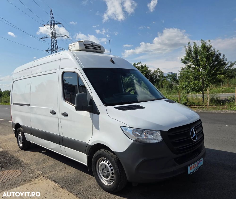 Mercedes-Benz Sprinter - 10