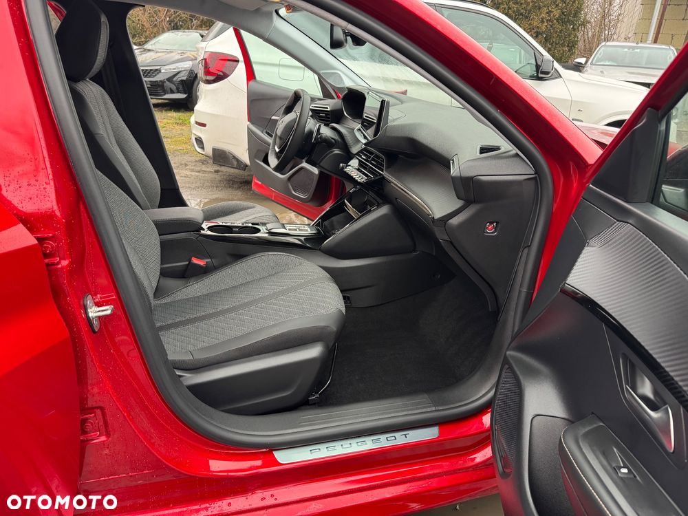 Peugeot 208 1.2 mHEV Allure - 6