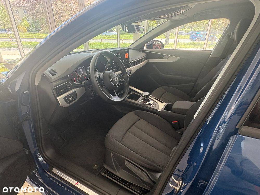 Audi A4 Limousine 35 TFSI mHEV S Line S tronic - 9