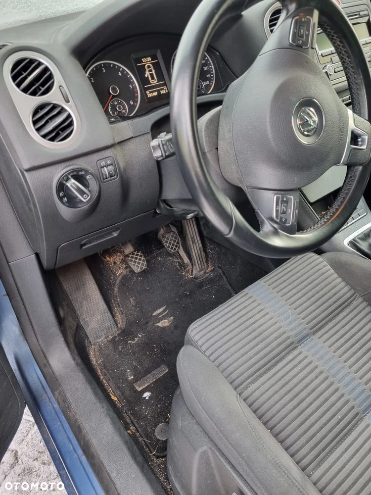 Volkswagen Tiguan - 9