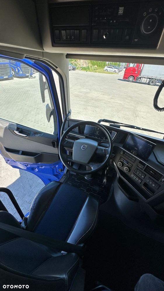 Volvo - 6