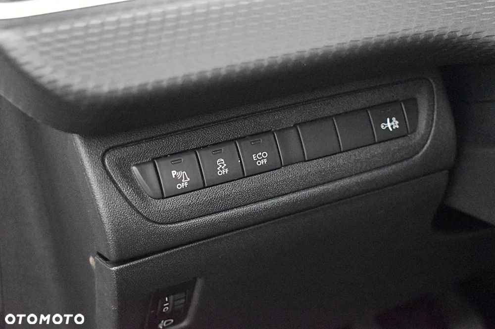 Peugeot 2008 e-HDi FAP 115 STOP & START Allure - 29