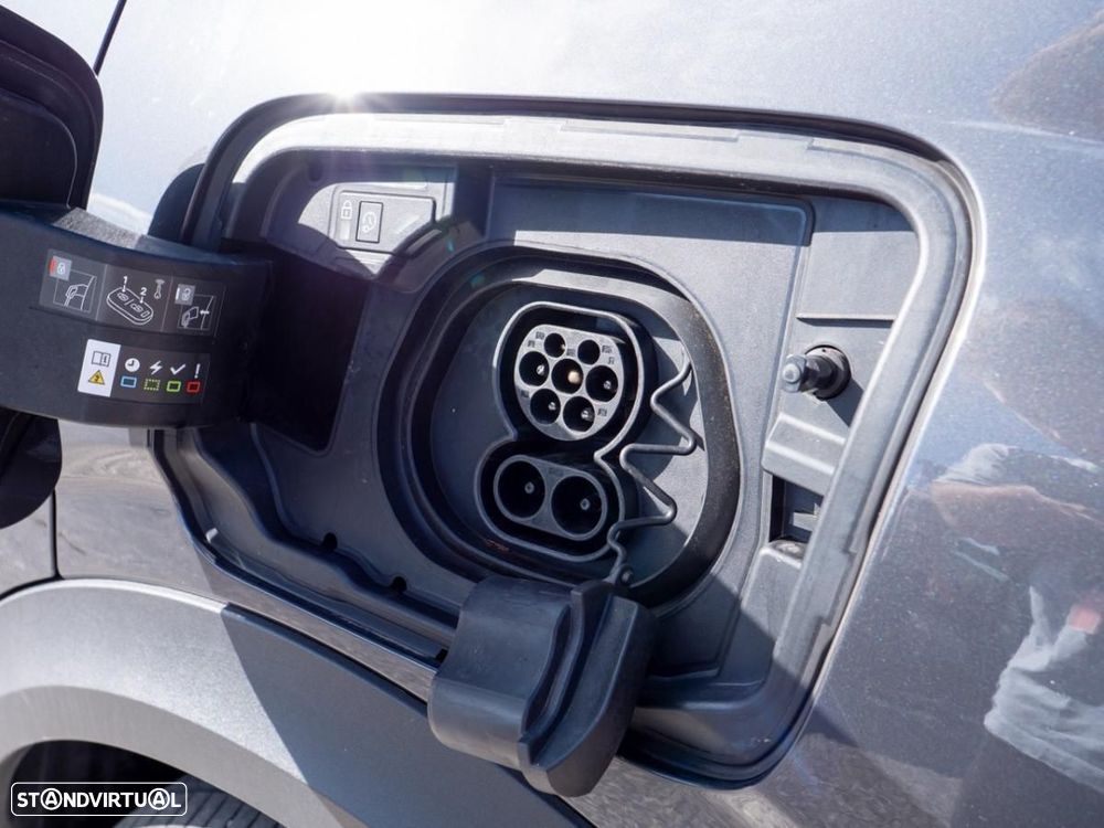 Peugeot E-3008 73 kWh Allure - 10