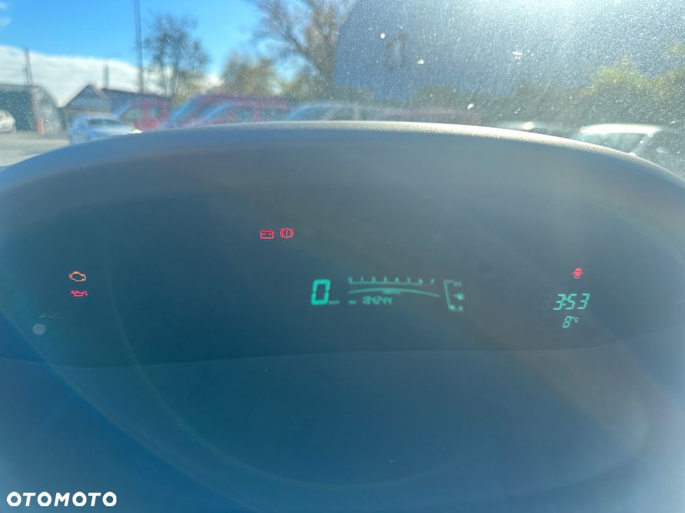 Toyota Yaris 1.0 Entry EU5 - 15