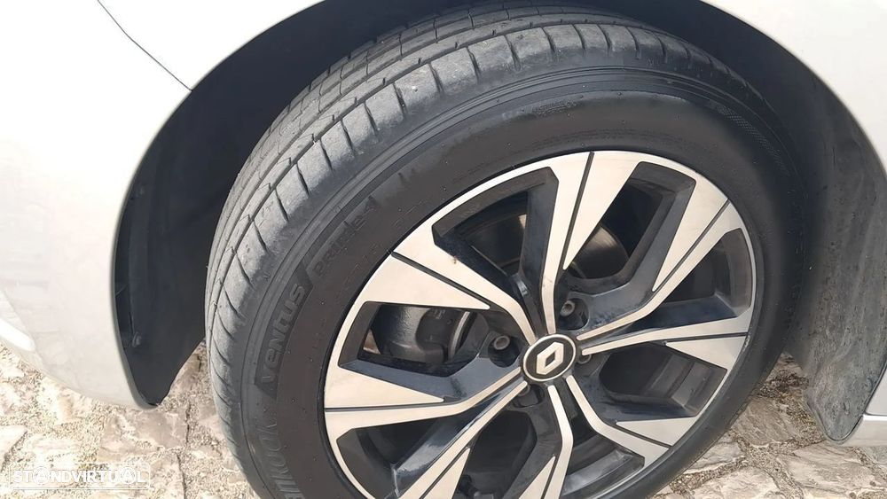 Renault Clio 1.0 TCe Evolution - 32