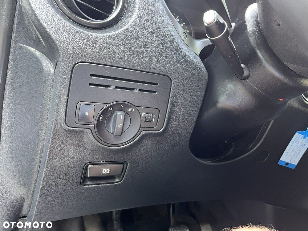Mercedes-Benz Vito - 16