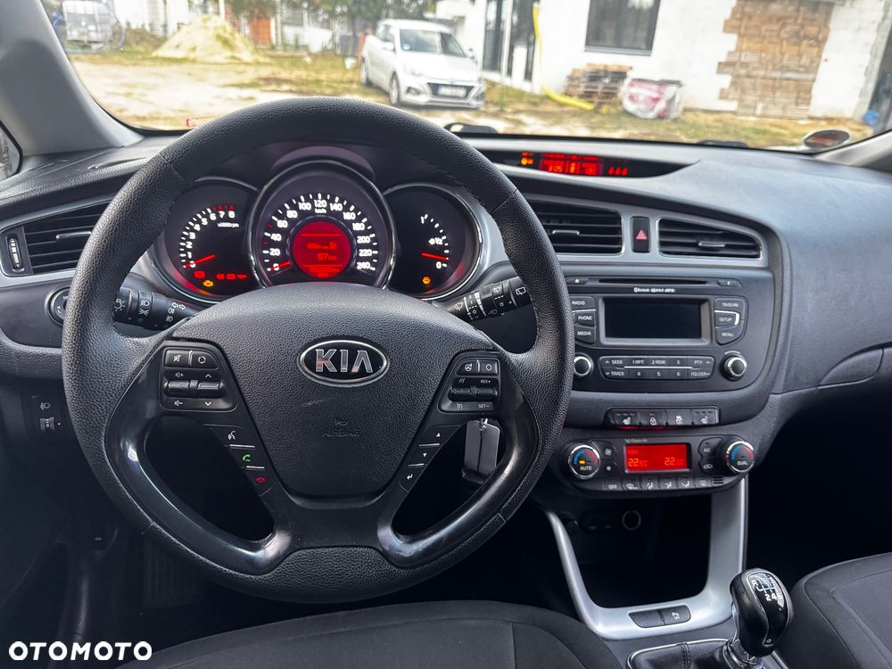 Kia Ceed 1.6 GDI L - 40