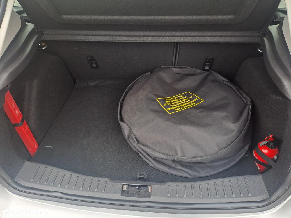 Ford Focus 1.6 SYNC Edition - 8