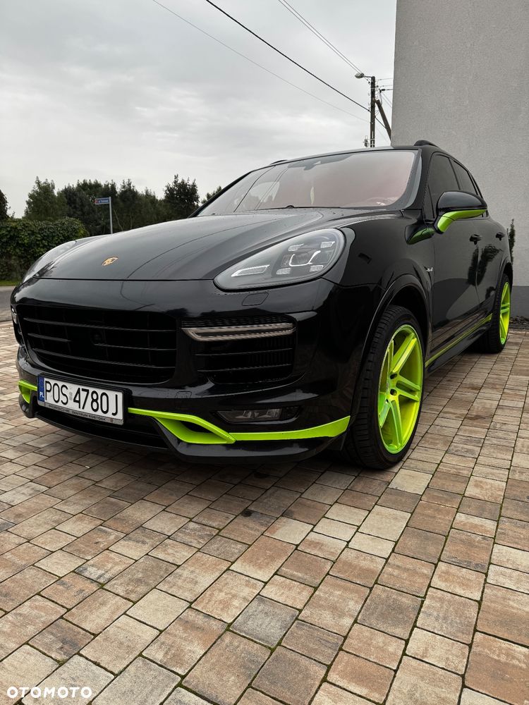 Porsche Cayenne S Diesel Platinum Edition - 8