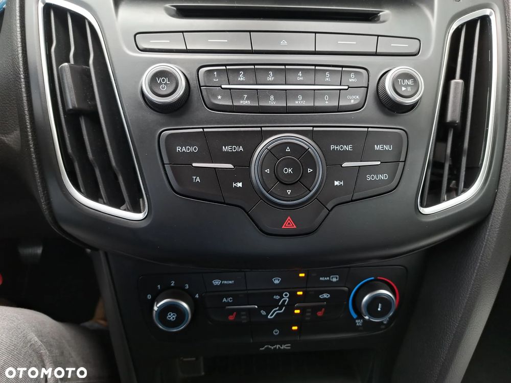 Ford Focus 1.5 TDCi Gold X - 32