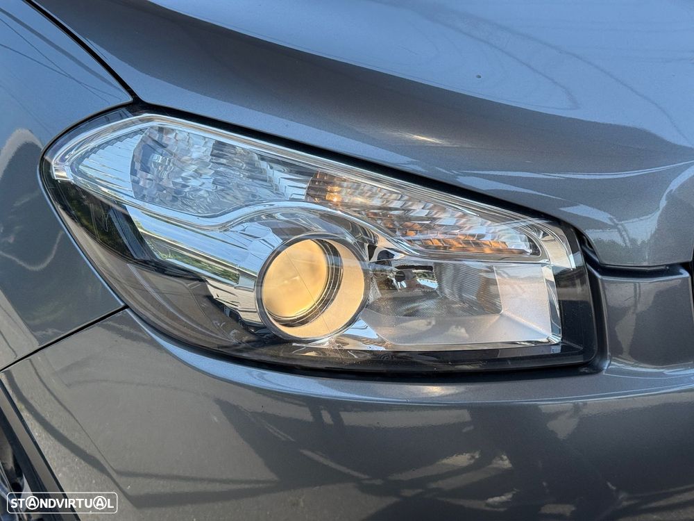 Nissan Qashqai +2 - 20