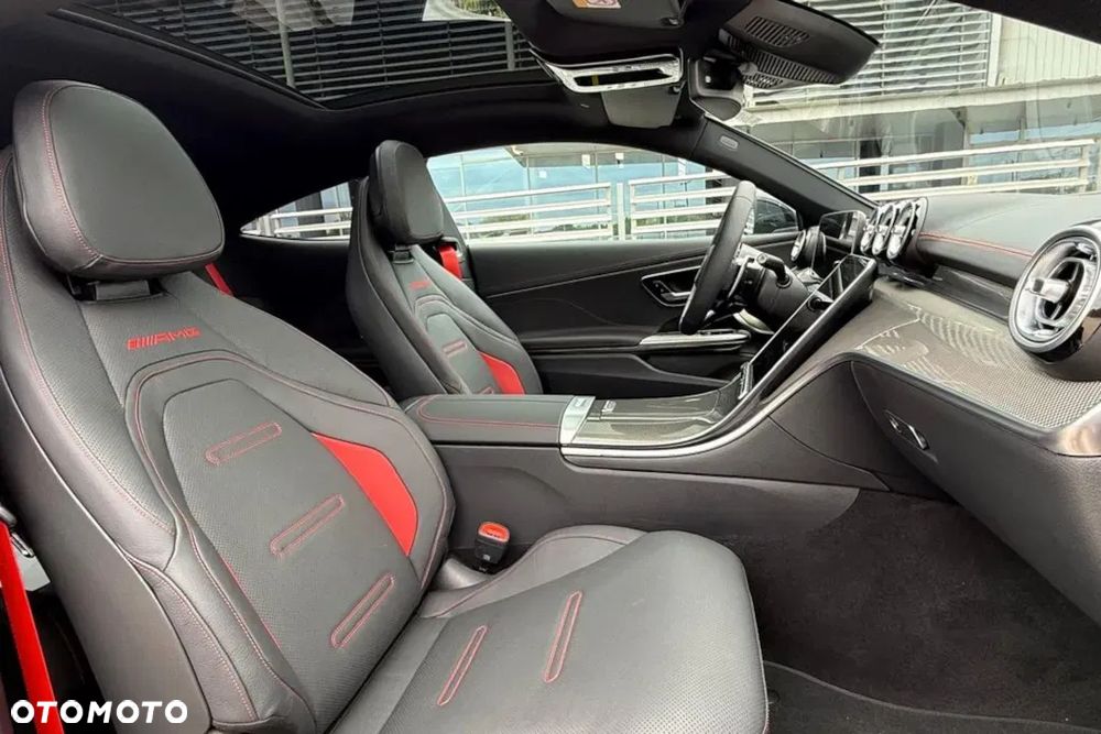 Mercedes-Benz CLE Mercedes-AMG 53 4MATIC+ AMG SPEEDSHIFT TCT 9G - 18