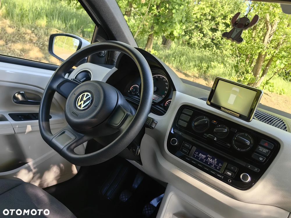 Volkswagen up! 1.0 move - 10