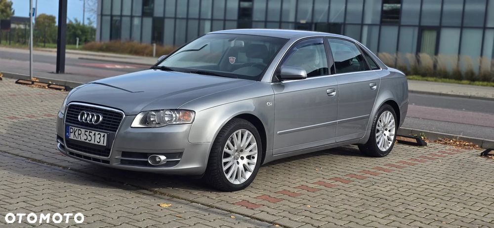 Audi A4 Limousine - 13
