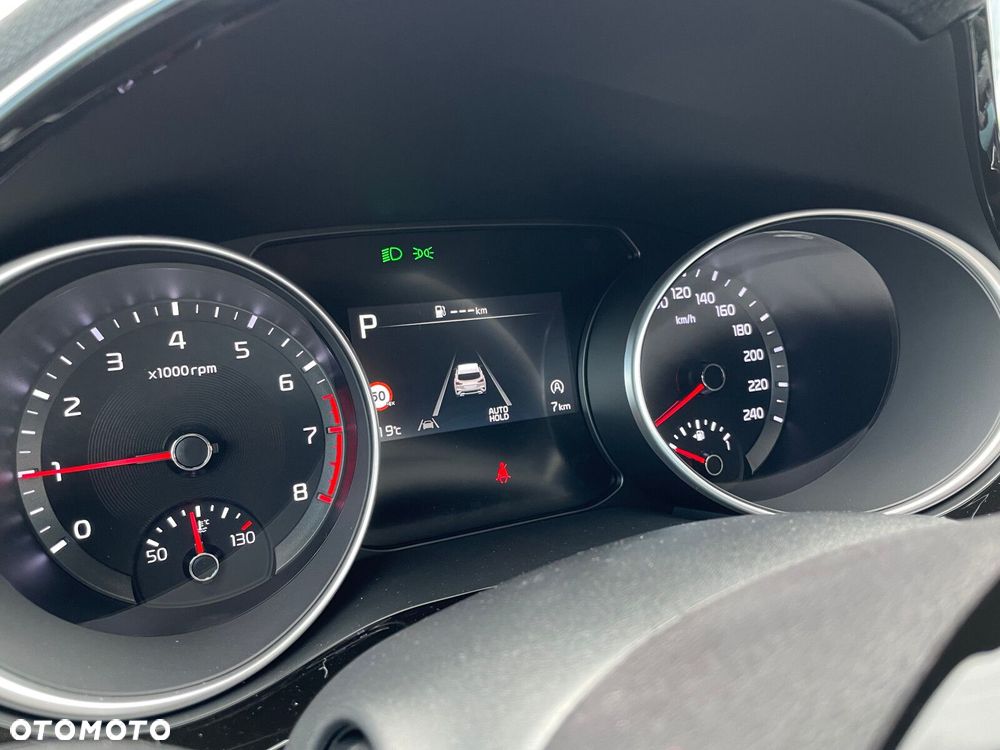 Kia XCeed 1.6 T-GDI Tribute DCT - 30