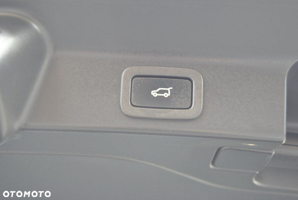 Jaguar F-Pace 20d Prestige - 16