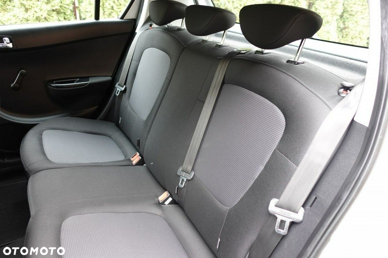 Hyundai i20 - 15