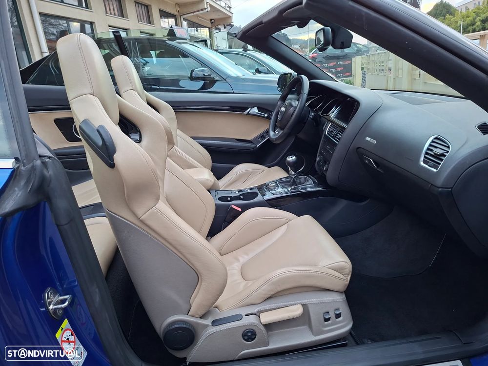 Audi A5 Cabrio 2.0 TDi S-line - 28