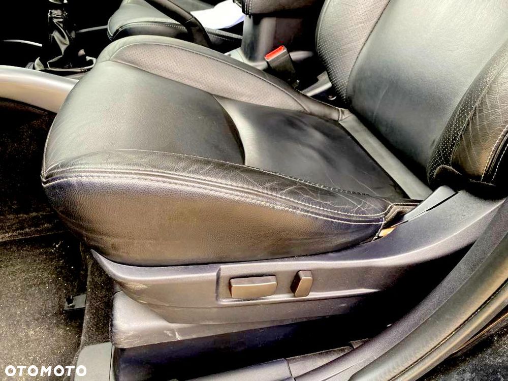 Mitsubishi Outlander 2.0 DID Instyle NAVI - 19