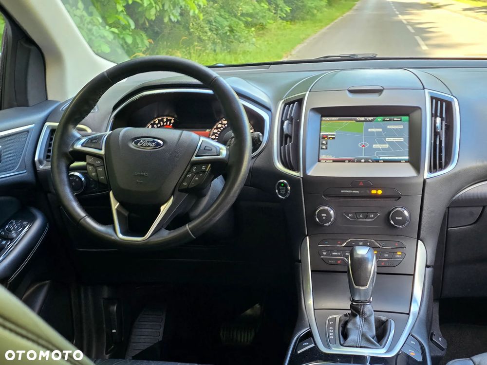Ford Edge 2.0 TDCi Bi-Turbo 4x4 Titanium - 24