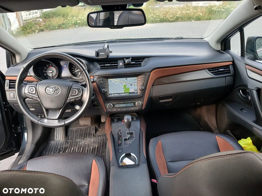Toyota Avensis 2.0 Premium MS - 7