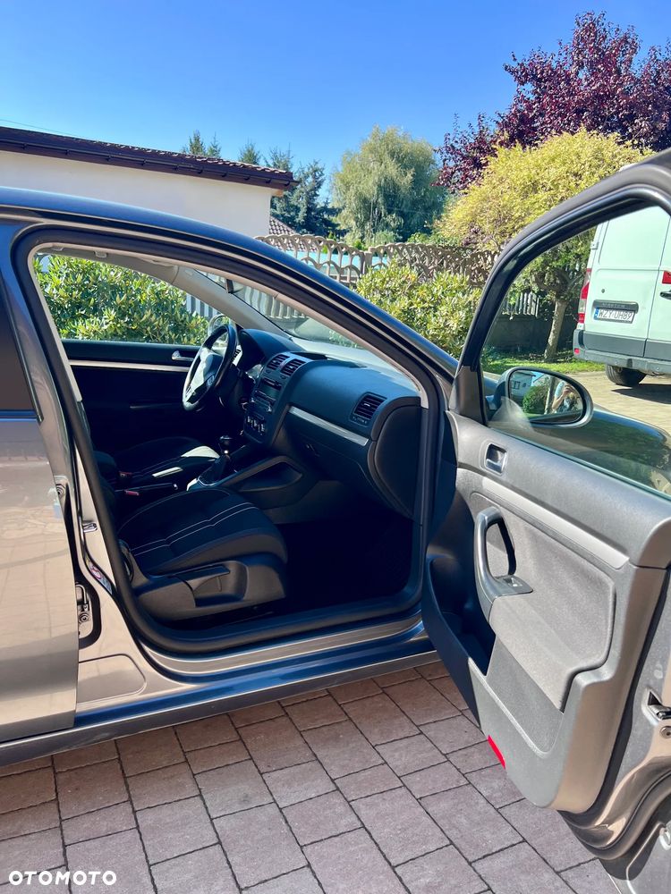 Volkswagen Jetta 1.6 TDI DPF Trendline - 9