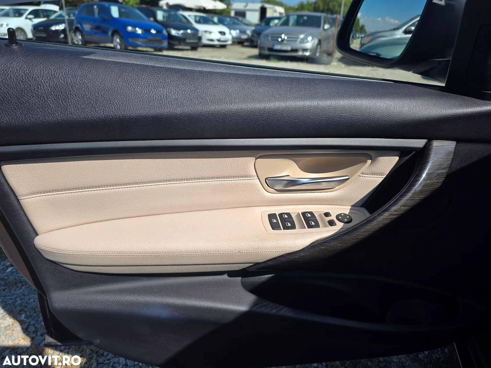 BMW Seria 3 318d Touring Aut. Modern Line - 28
