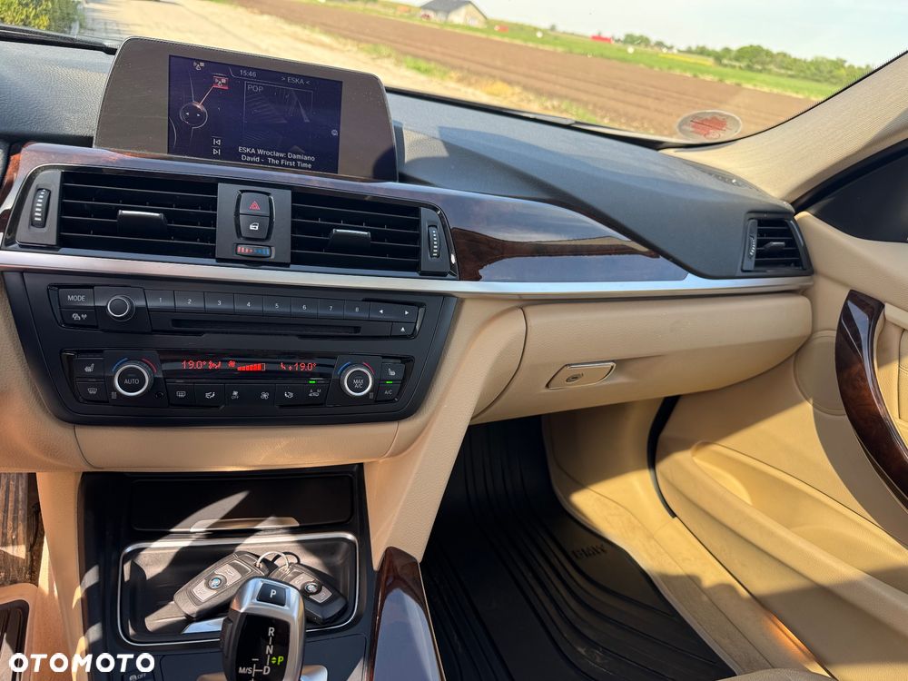 BMW Seria 3 318d Edition Luxury Line Purity - 4