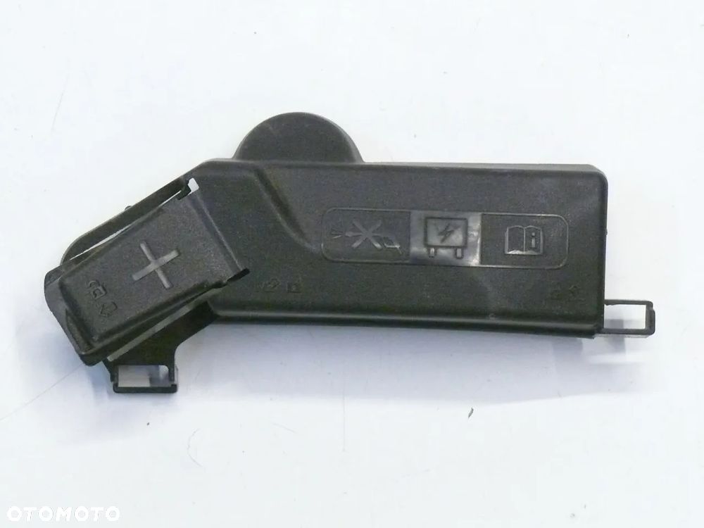 POKRYWA KLEMY PLUSOWEJ AKOMULATORA OPEL ASTRA K ASTRA V 2015 - 1