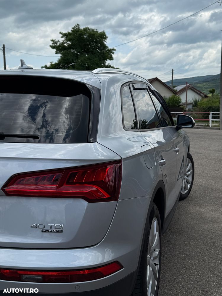 Audi Q5 2.0 40 TDI quattro S tronic Basic - 6