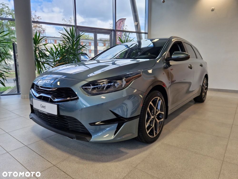 Kia Ceed 1.5 T-GDI Tribute DCT