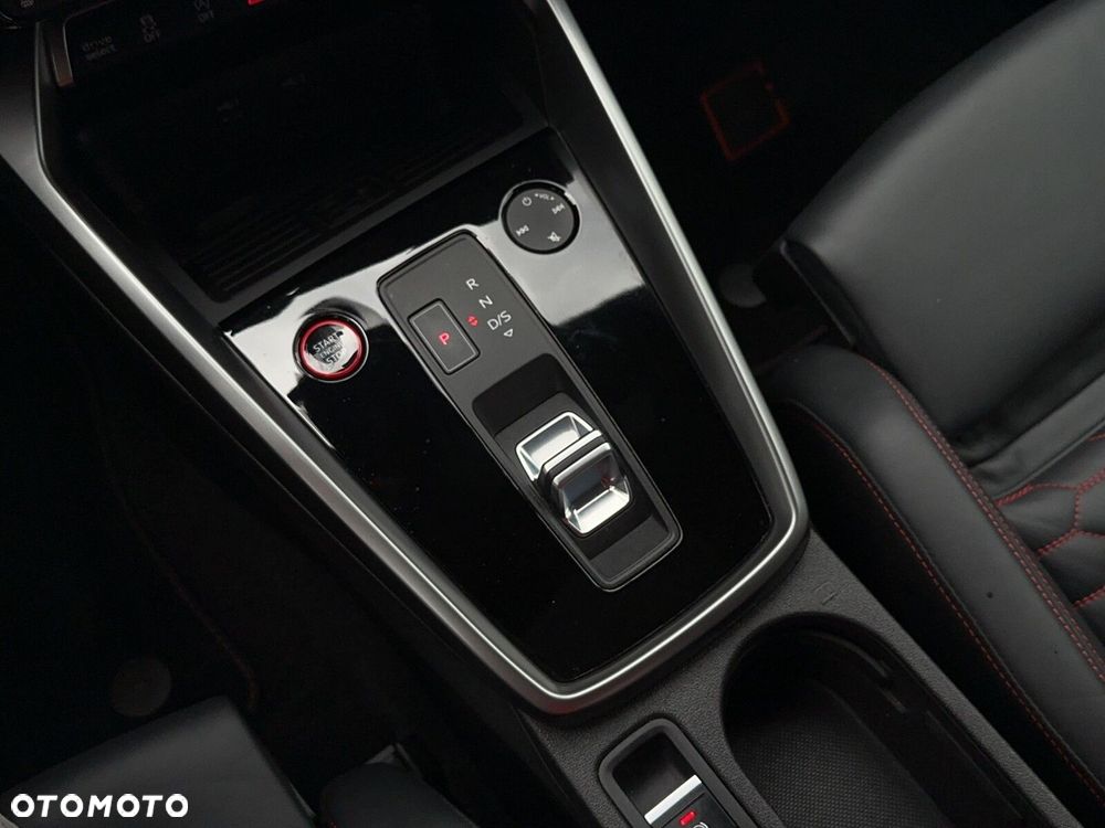 Audi RS3 Limousine - 28