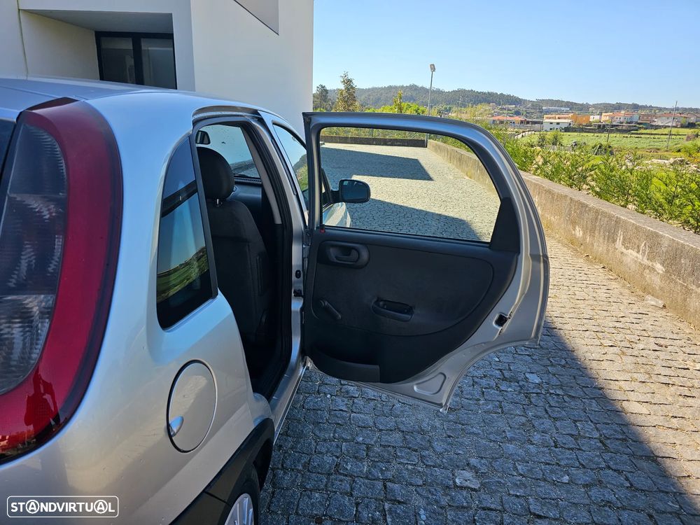 Opel Corsa 1.7 DTi 16V Confort - 18