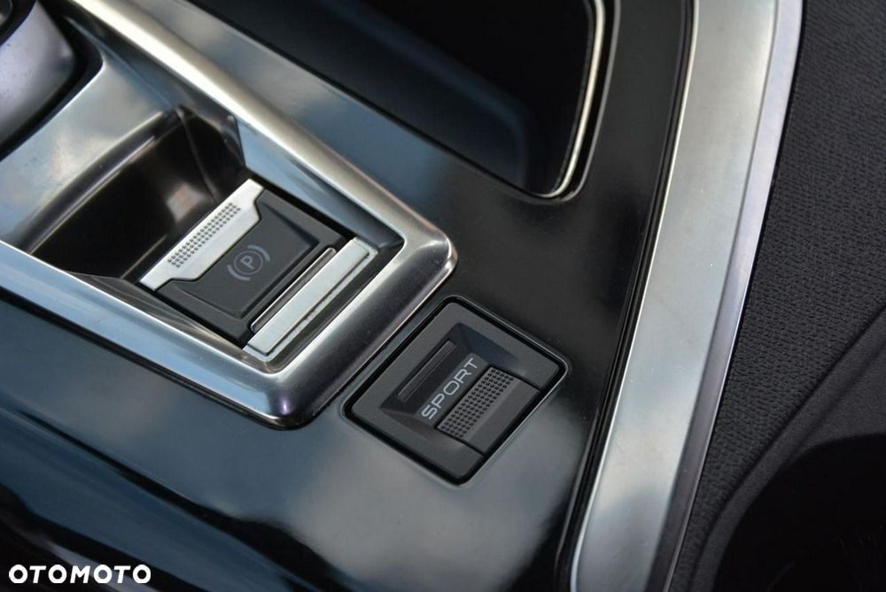 Peugeot 5008 BlueHDi 180 EAT8 GT - 33