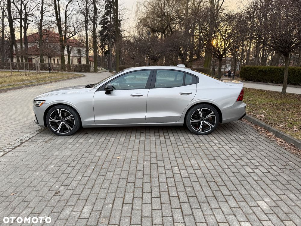 Volvo S60 B5 B AWD Plus Dark - 5