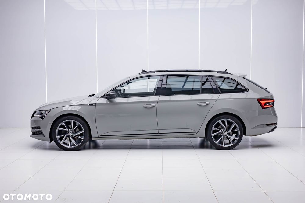 Skoda Superb 2.0 TDI 4x4 DSG Sportline - 8