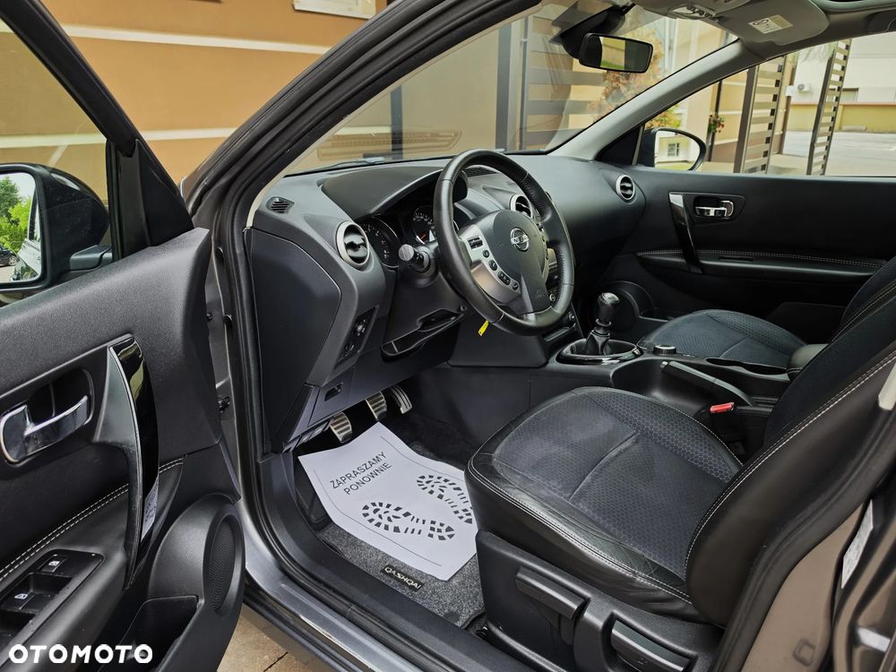 Nissan Qashqai 2.0 4x4 Tekna Premium - 38