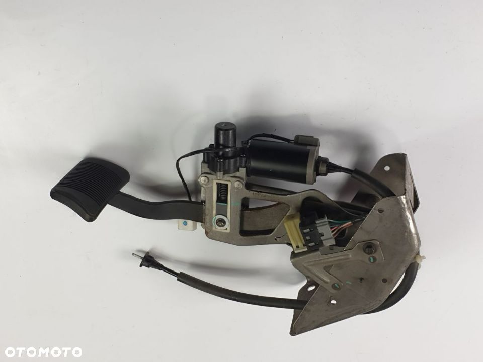 JEEO COMANDER 3.0 CRD Pedał Hamulca - 8