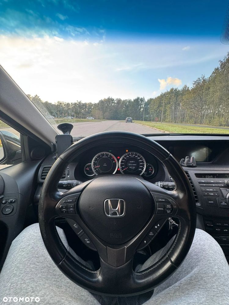 Honda Accord 2.0 Executive Navi - 23
