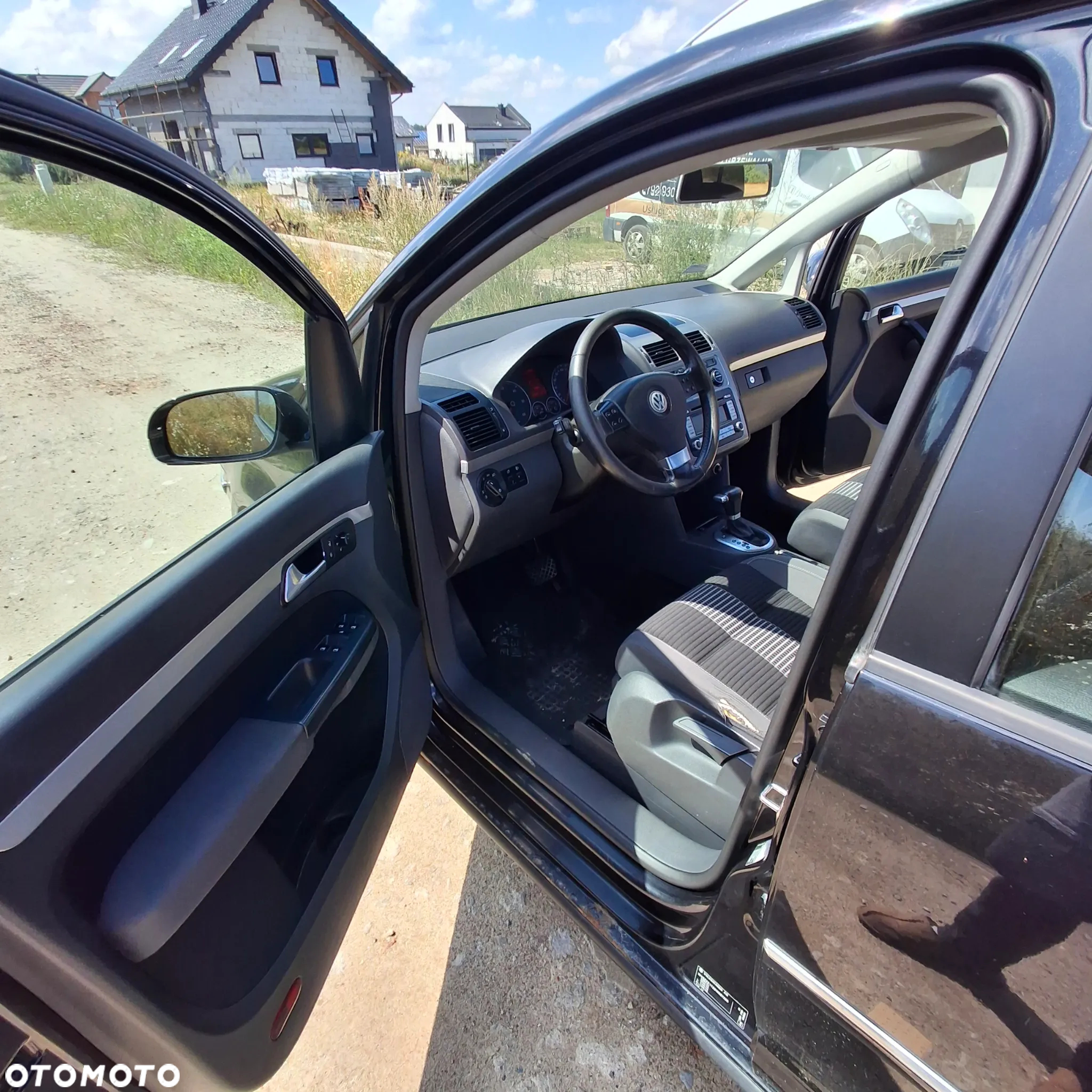 Volkswagen Touran 2.0 TDI DPF Cross - 3
