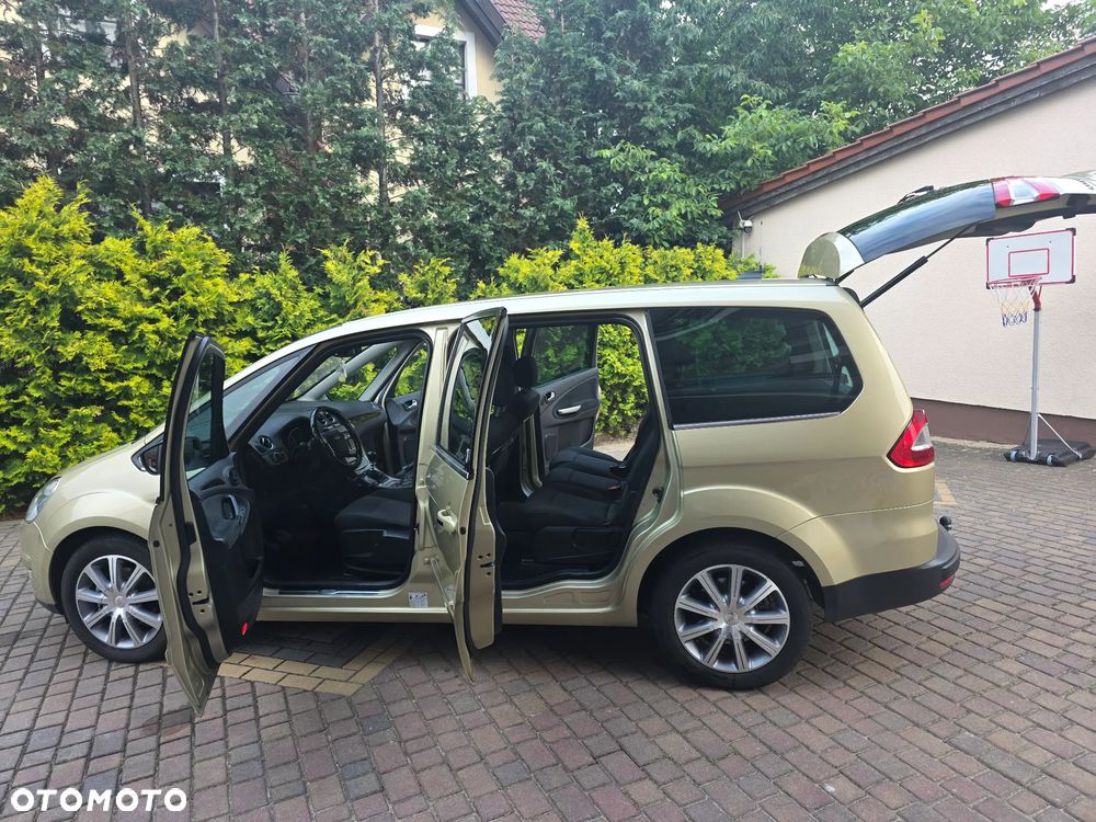 Ford Galaxy 2.0 TDCi Ghia - 11