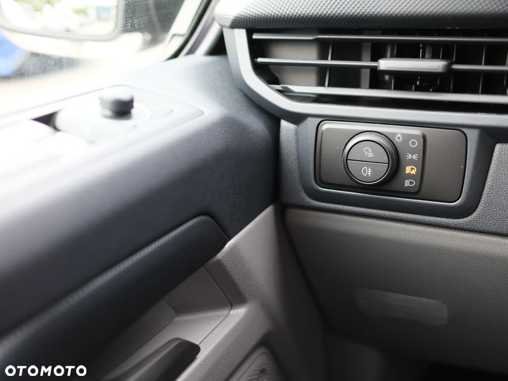 Ford Transit Custom - 23