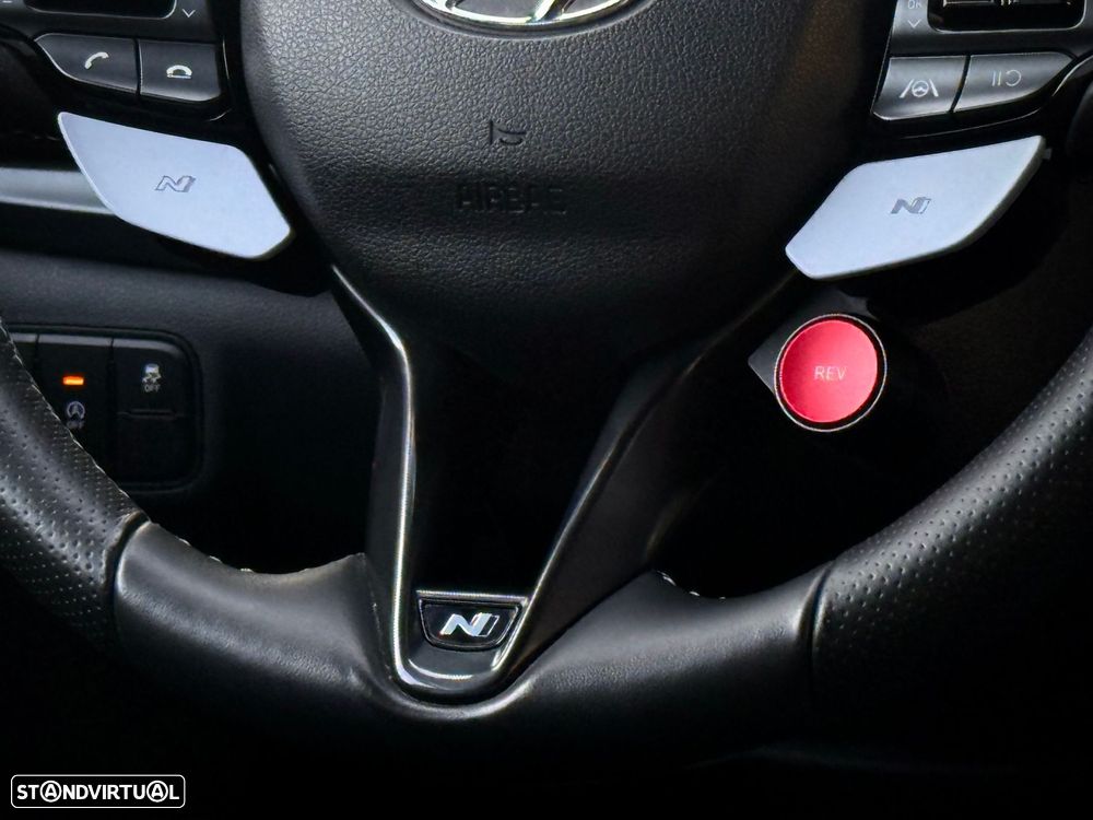 Hyundai i20 N 1.6 T-GDi Performance Pack - 13